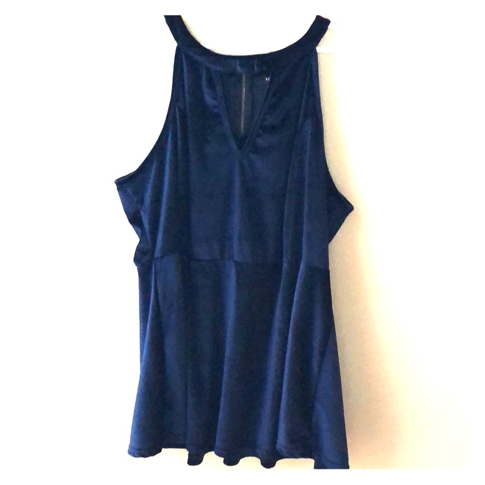 Torrid Sz 3 Velvety Peplum Blouse with Keyhole